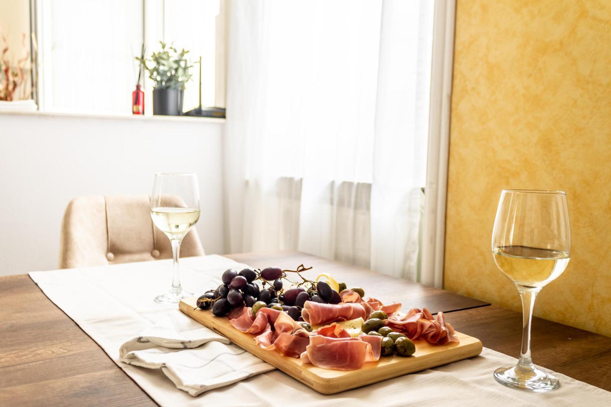 Sky Paradise - M&N Condos Bukareszt Zewnętrze zdjęcie